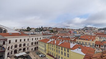 Carmo 43 by LovelyStay