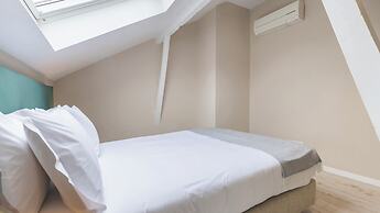 Carmo 43 by LovelyStay