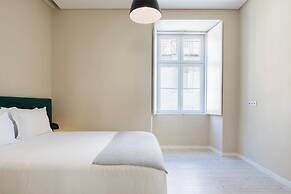 Carmo 43 by LovelyStay