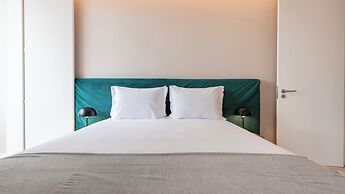 Carmo 43 by LovelyStay