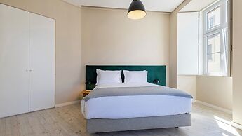 Carmo 43 by LovelyStay