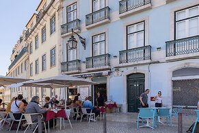 Carmo 43 by LovelyStay