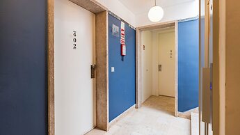 Carmo 43 by LovelyStay