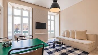 Carmo 43 by LovelyStay