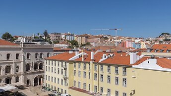 Carmo 43 by LovelyStay