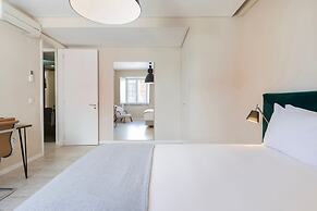 Carmo 43 by LovelyStay