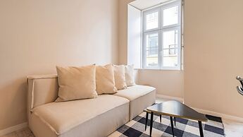 Carmo 43 by LovelyStay