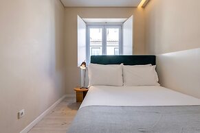 Carmo 43 by LovelyStay