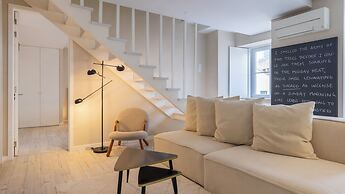 Carmo 43 by LovelyStay