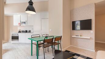 Carmo 43 by LovelyStay