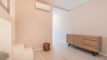 Carmo 43 by LovelyStay