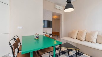 Carmo 43 by LovelyStay