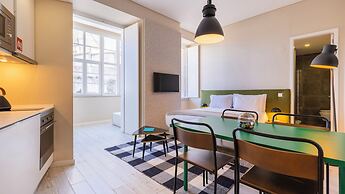 Carmo 43 by LovelyStay