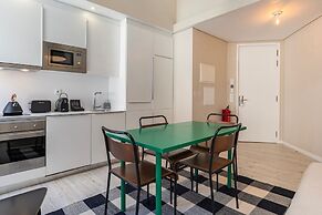 Carmo 43 by LovelyStay