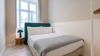 Carmo 43 by LovelyStay