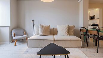 Carmo 43 by LovelyStay