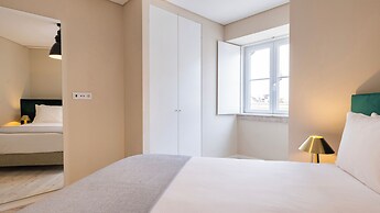 Carmo 43 by LovelyStay