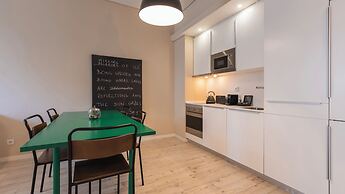 Carmo 43 by LovelyStay