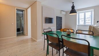 Carmo 43 by LovelyStay