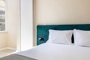 Carmo 43 by LovelyStay