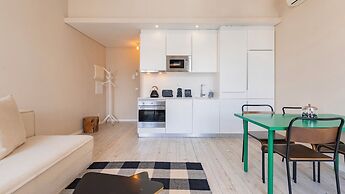 Carmo 43 by LovelyStay