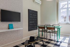 Carmo 43 by LovelyStay