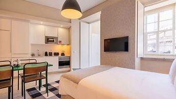 Carmo 43 by LovelyStay