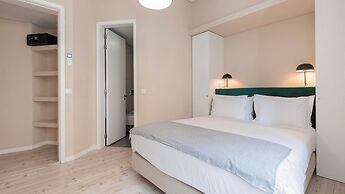 Carmo 43 by LovelyStay