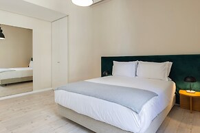 Carmo 43 by LovelyStay