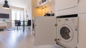 Carmo 43 by LovelyStay