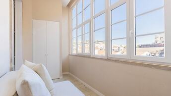 Carmo 43 by LovelyStay