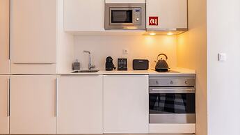 Carmo 43 by LovelyStay