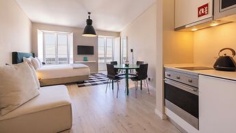 Carmo 43 by LovelyStay