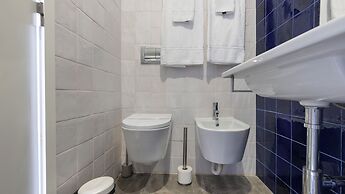 Carmo 43 by LovelyStay