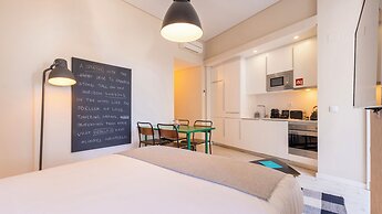 Carmo 43 by LovelyStay