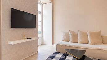 Carmo 43 by LovelyStay