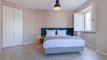 Carmo 43 by LovelyStay