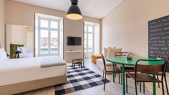 Carmo 43 by LovelyStay