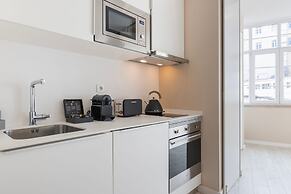 Carmo 43 by LovelyStay