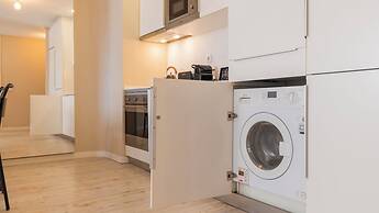 Carmo 43 by LovelyStay