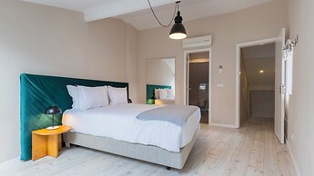 Carmo 43 by LovelyStay