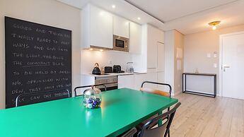 Carmo 43 by LovelyStay