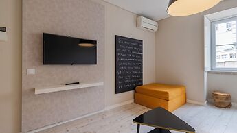 Carmo 43 by LovelyStay