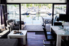 Hausboot in Boltenhagen