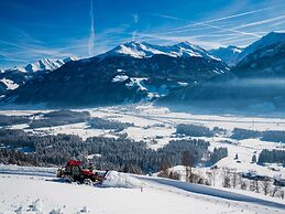 Cozy Cabin With a Great View