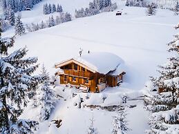 Cozy Cabin With a Great View