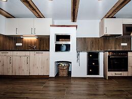 Cozy Cabin With a Great View