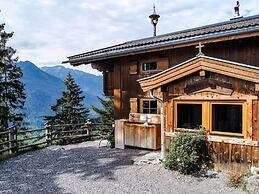 Cozy Cabin With a Great View