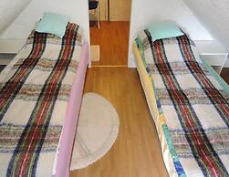 Cottage With a Fenced Garden, Kolczewo