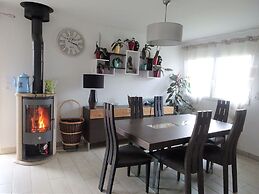 Comfortable Holiday Home, Emerald Coast, Frehel